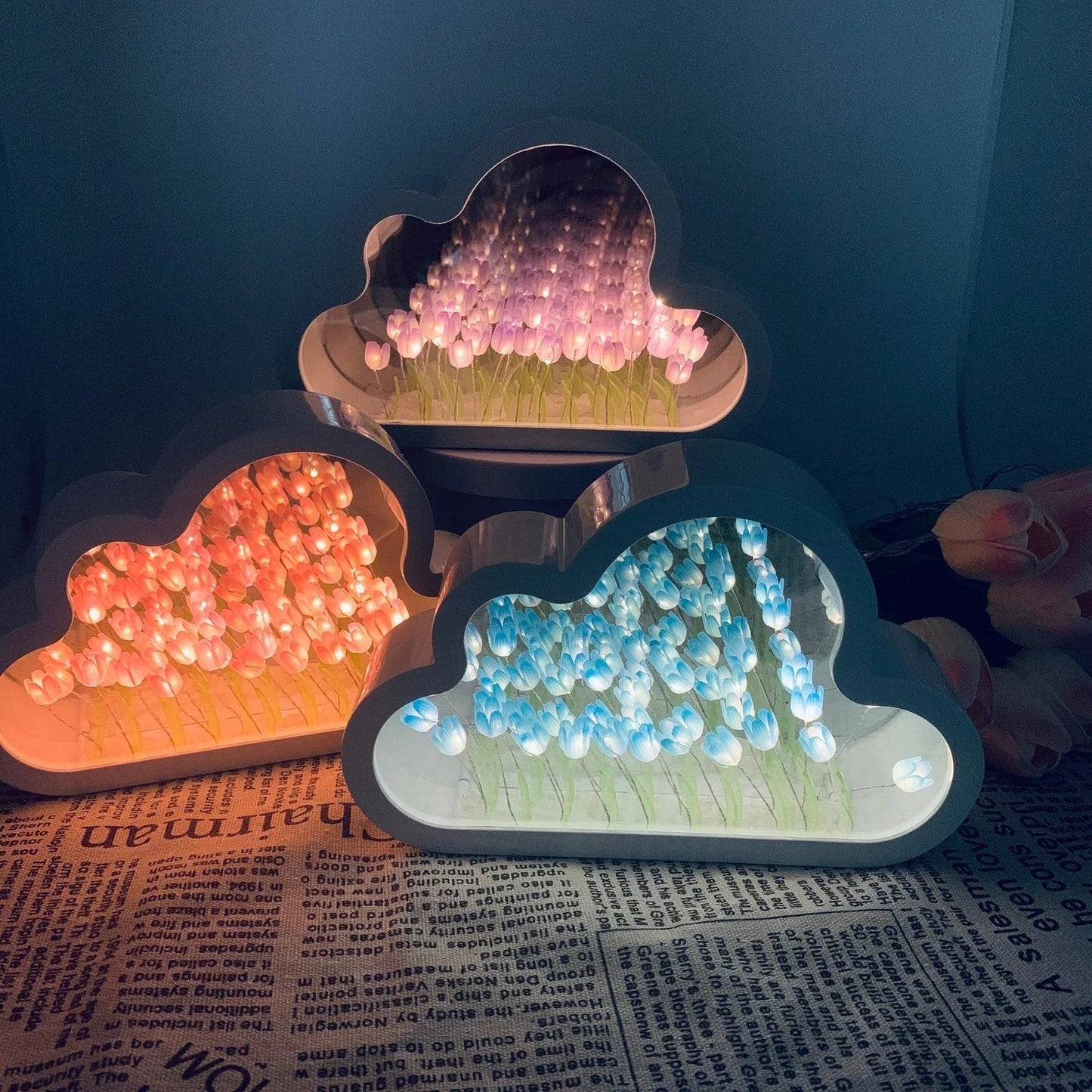 Tulip Cloud LED Mirror – Magic Light & Decorative Design | Bowlift
