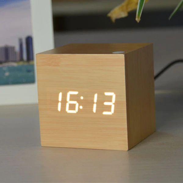 BowLift | CUBE DIGITAL DESK CLOCK