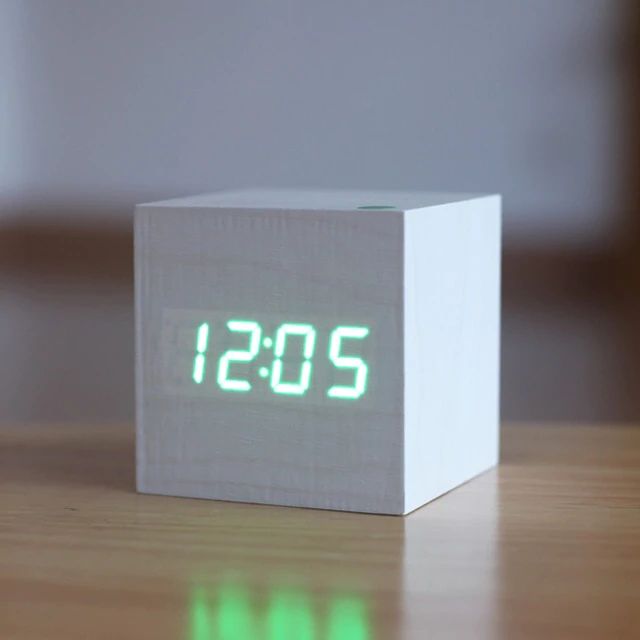 BowLift | CUBE DIGITAL DESK CLOCK