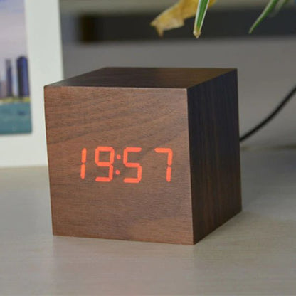 BowLift | CUBE DIGITAL DESK CLOCK