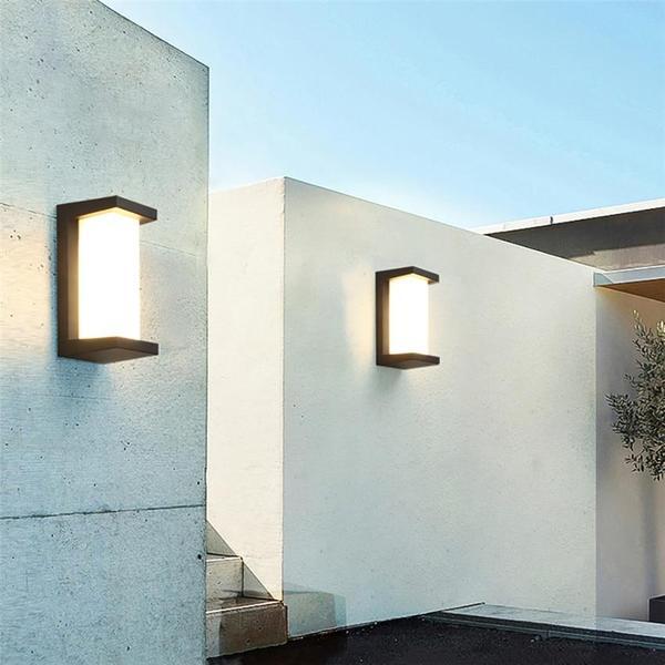 LZINA™ | Vertical LED Outdoor Light