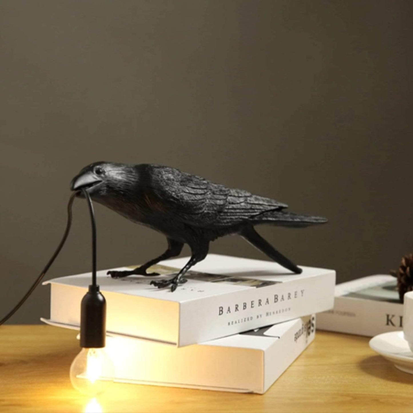 BowLift | Raven Bird Lamp — Elegant Ambient Lighting