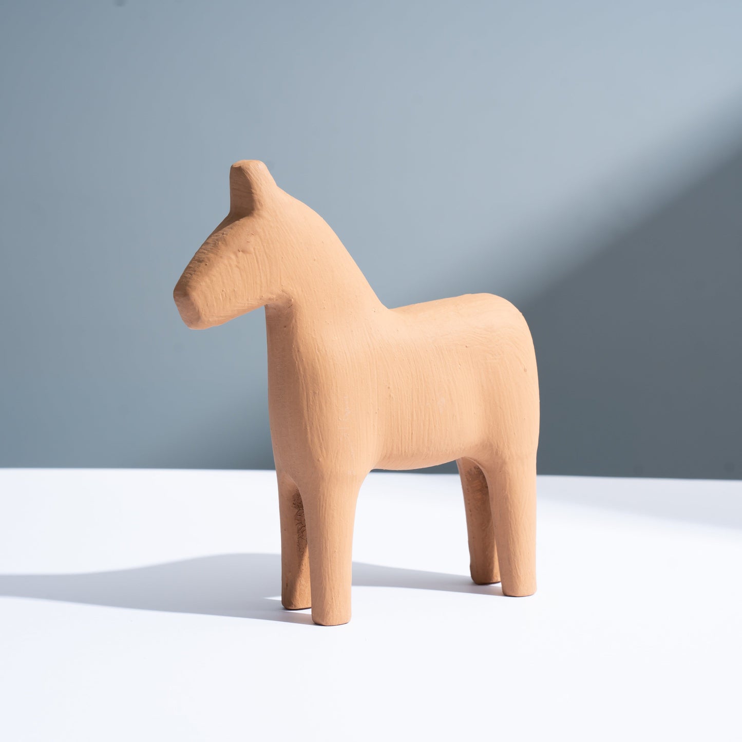 LZINA™ | Resin creative Minimalism horse decoration ornaments