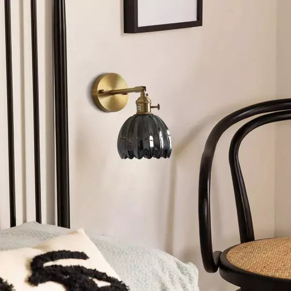 BowLift Retro Wall Light with Glass Tulip Bud – Vintage-Inspired Design