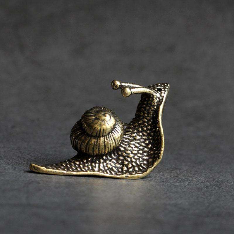 LZINA™ | Retro Queen Copper Mini Snail Tea Pet Desk Ornament