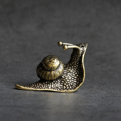 LZINA™ | Retro Queen Copper Mini Snail Tea Pet Desk Ornament