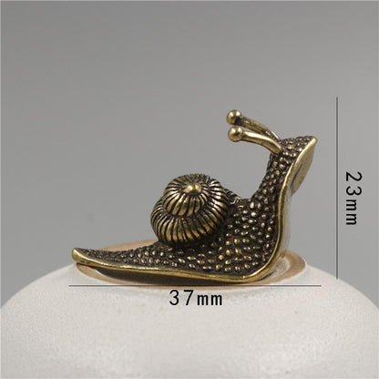 LZINA™ | Retro Queen Copper Mini Snail Tea Pet Desk Ornament