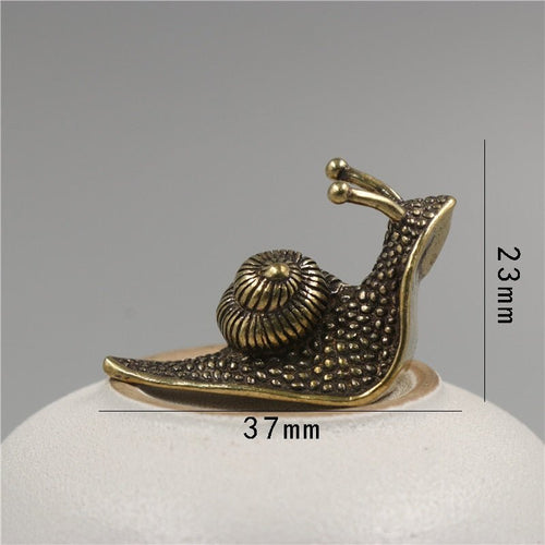 LZINA™ | Retro Queen Copper Mini Snail Tea Pet Desk Ornament