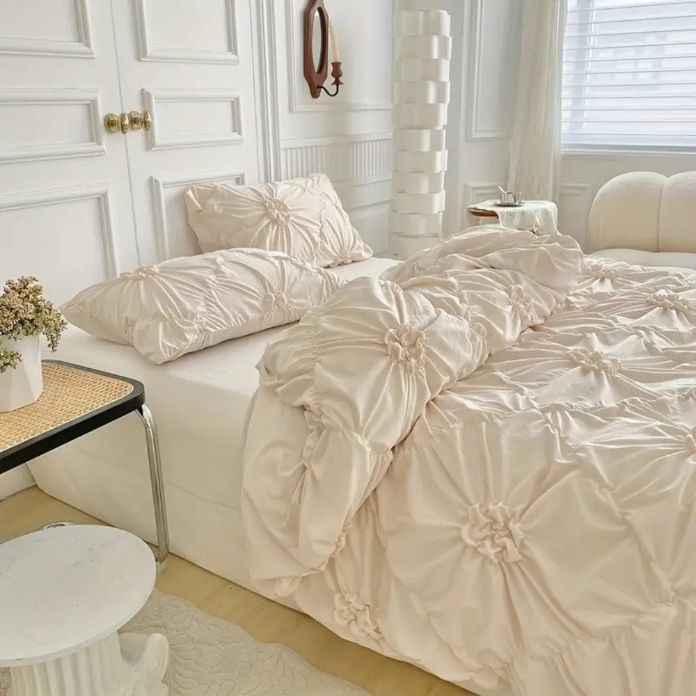 BowLift | RuffledWeave Duvet Set – Elegant ruffled flower duvet cover set made of microfiber