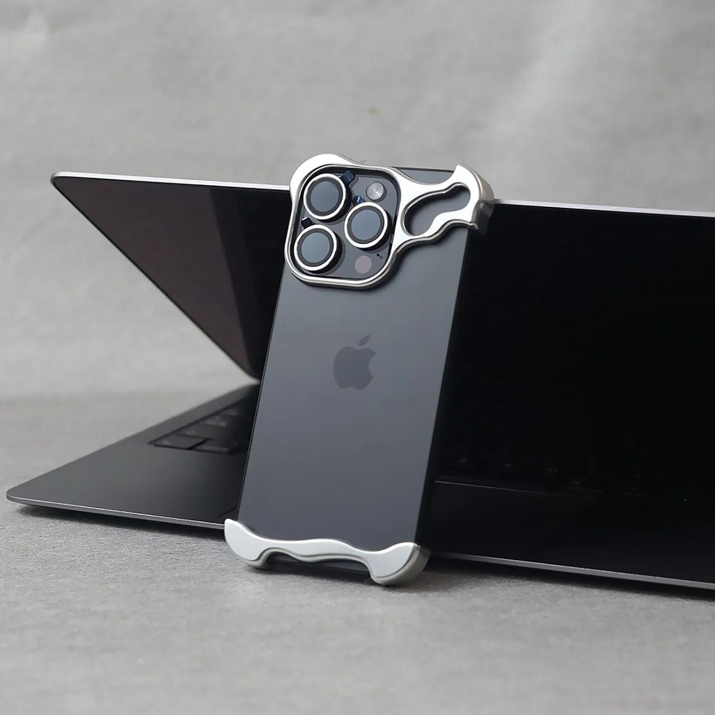 LZINA™ | Mobile Phone Case with Slim Minimalist Design