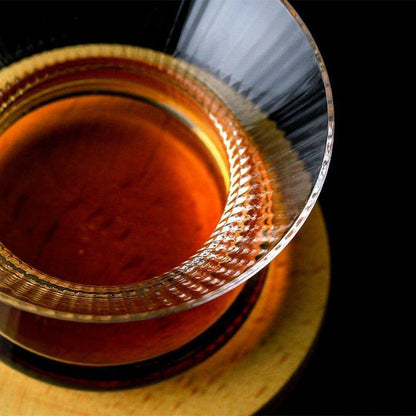 BowLift | Rotating Mirror Glass - Rotating Whiskey Drinking Glass
