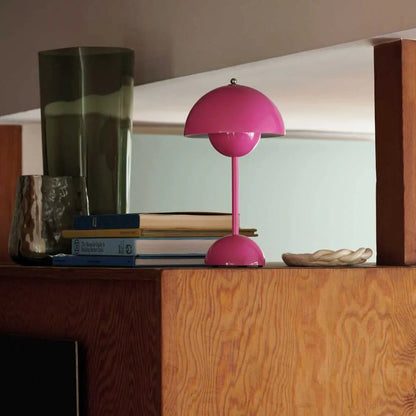 BowLift Lunaire LED Table Lamp for a Sleek, Modern Ambience