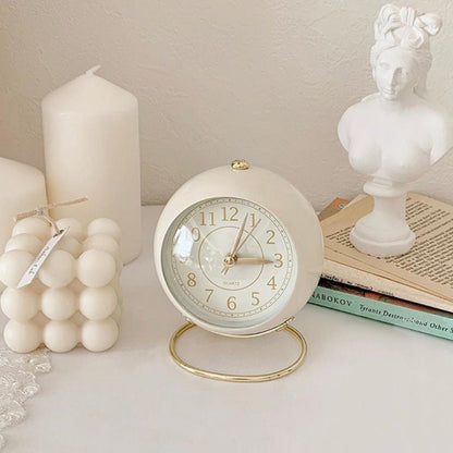 BowLift | Vintage round Analog Watch