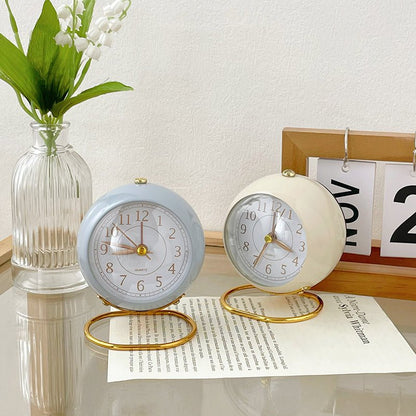 BowLift | Vintage round Analog Watch