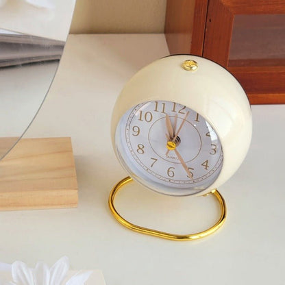 BowLift | Vintage round Analog Watch
