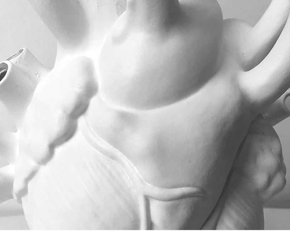 LZINA™ | Heart Flower Vase