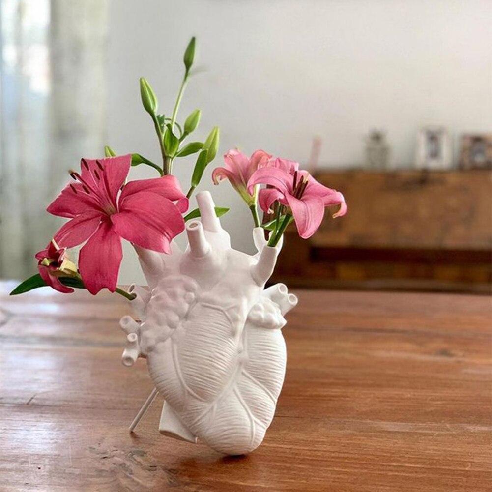 LZINA™ | Heart Flower Vase