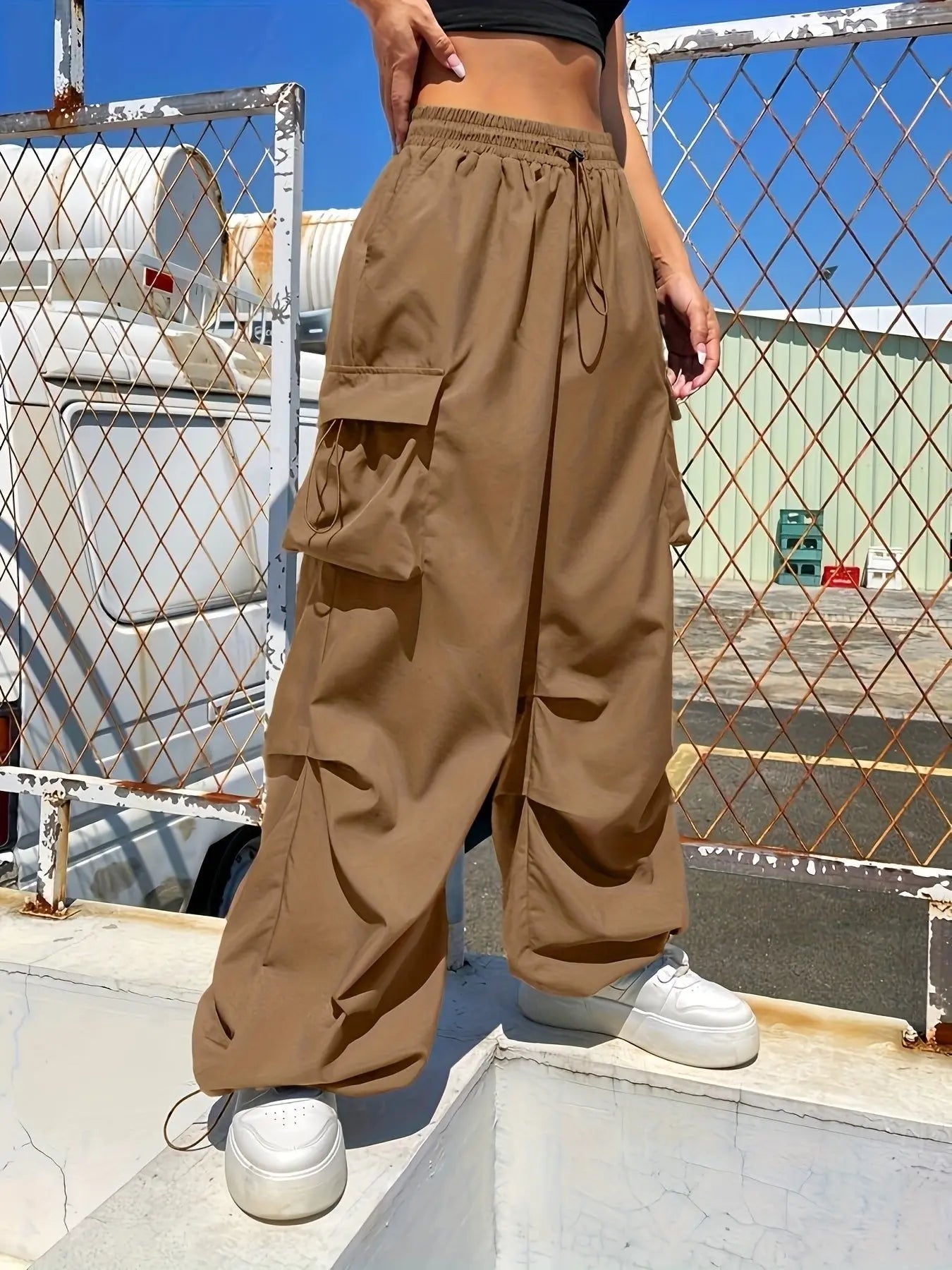 Parachute Trousers, Parachute Pants & Cargo Trousers – Wide Leg Cargo Pants with Drawstring Waist, Utility Pockets, Adjustable Hems & Loose Fit