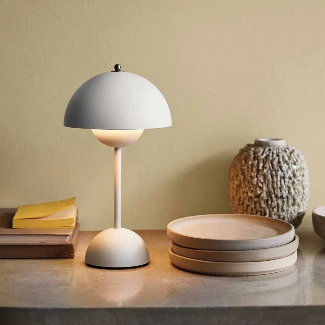 BowLift Lunaire LED Table Lamp for a Sleek, Modern Ambience